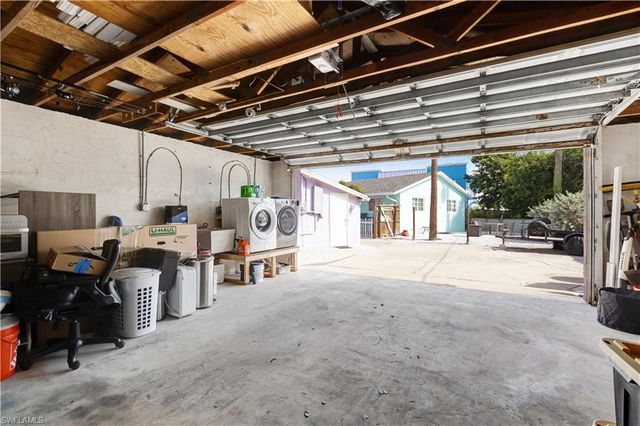 216 Fairweather LN, Fort Myers Beach, FL 33931