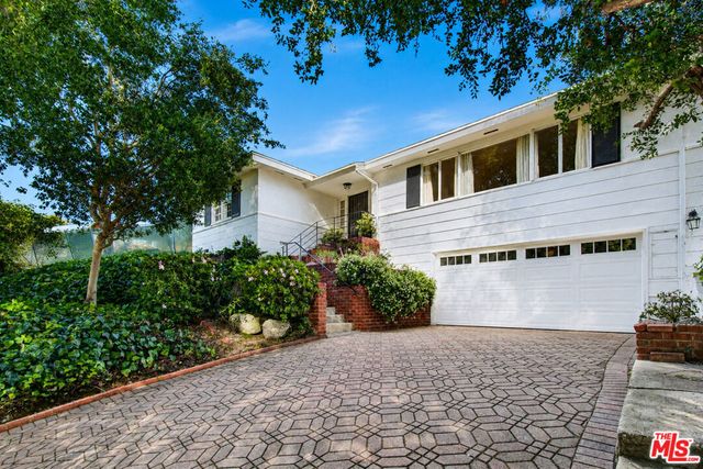 288 Tavistock Avenue, Los Angeles, CA 90049