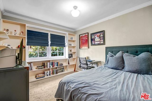 288 Tavistock Avenue, Los Angeles, CA 90049