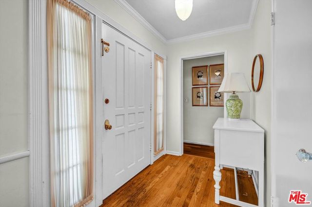 288 Tavistock Avenue, Los Angeles, CA 90049