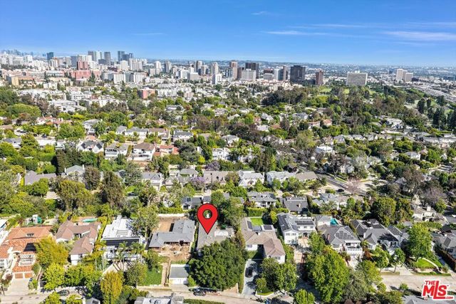 288 Tavistock Avenue, Los Angeles, CA 90049