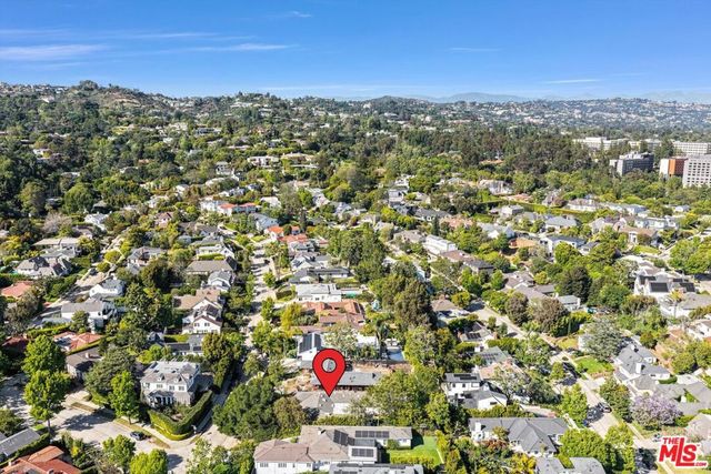 288 Tavistock Avenue, Los Angeles, CA 90049