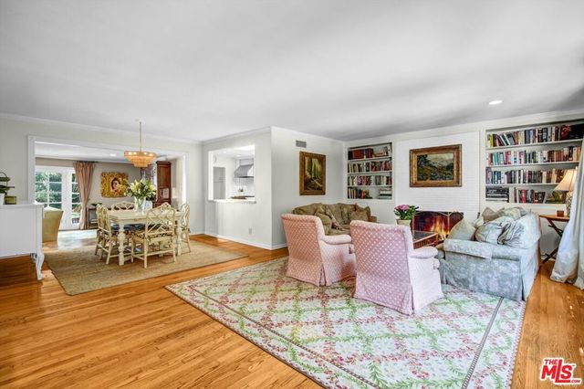 288 Tavistock Avenue, Los Angeles, CA 90049
