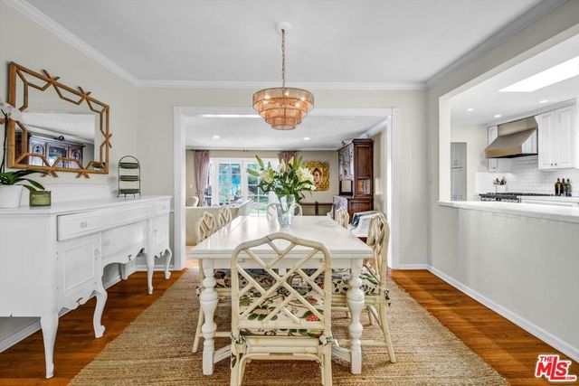 288 Tavistock Avenue, Los Angeles, CA 90049