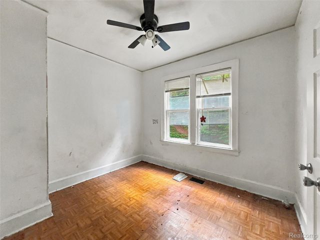 2964 Leslie Street, Detroit, MI 48238