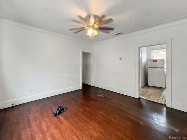 2964 Leslie Street, Detroit, MI 48238