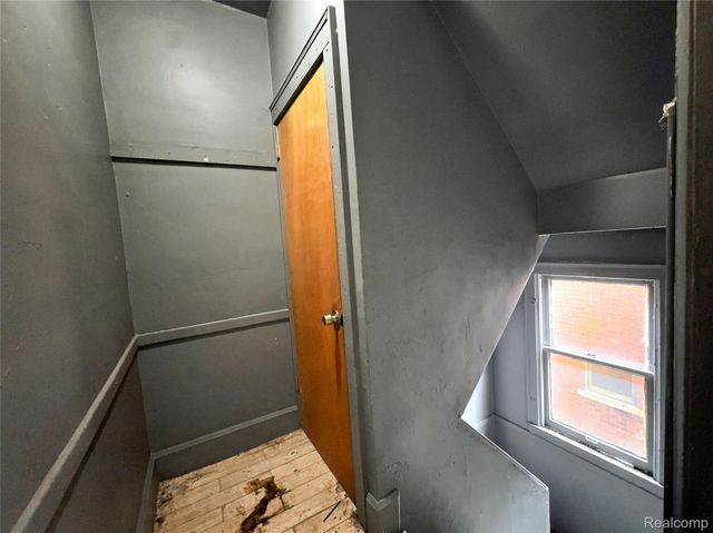 2964 Leslie Street, Detroit, MI 48238