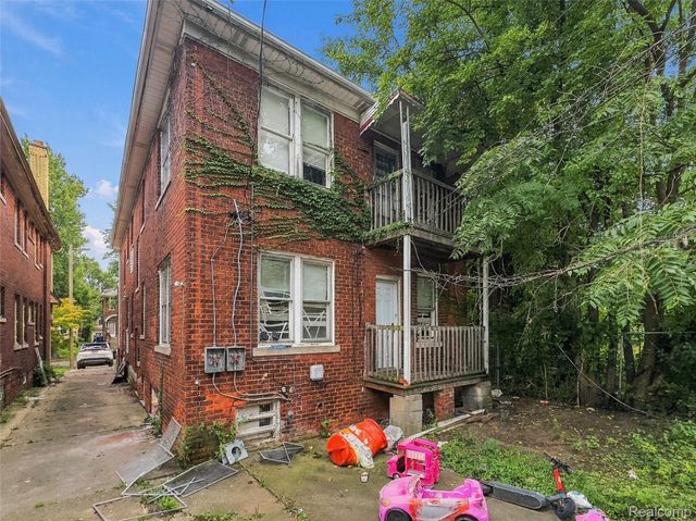 2964 Leslie Street, Detroit, MI 48238