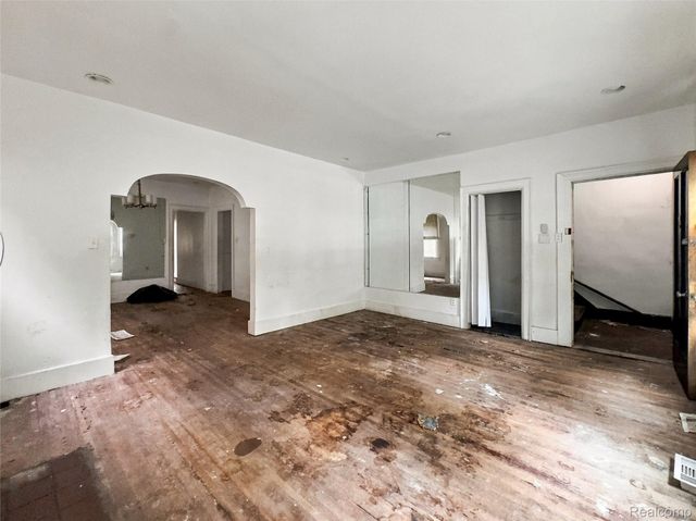 2964 Leslie Street, Detroit, MI 48238