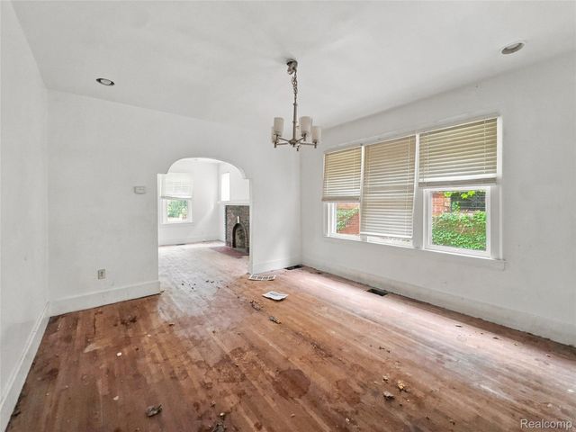 2964 Leslie Street, Detroit, MI 48238