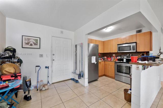 9445 SW 76th Street U4, Miami, FL 33173