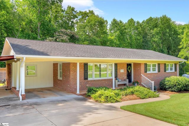 318 Gilstrap Drive, Liberty, SC 29657