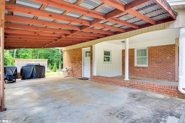 318 Gilstrap Drive, Liberty, SC 29657