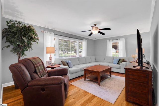 318 Gilstrap Drive, Liberty, SC 29657