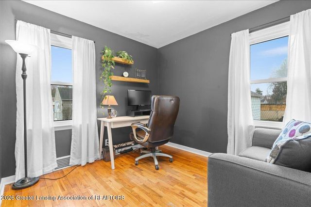 1516 Berkeley Drive, Lansing, MI 48910