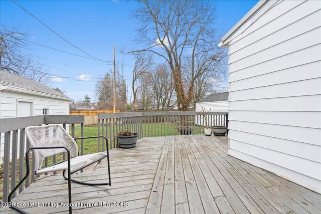 1516 Berkeley Drive, Lansing, MI 48910