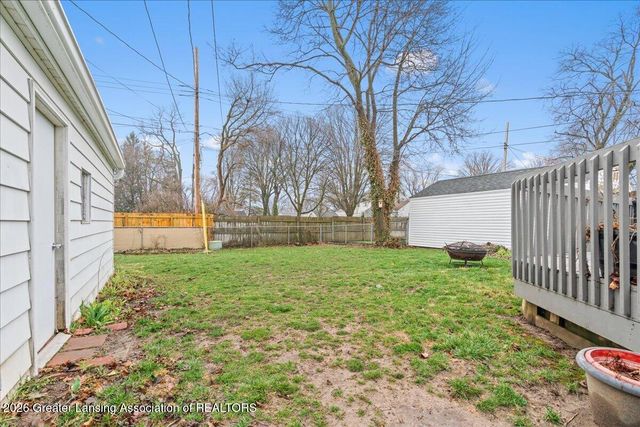 1516 Berkeley Drive, Lansing, MI 48910