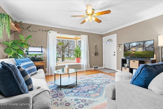 1516 Berkeley Drive, Lansing, MI 48910