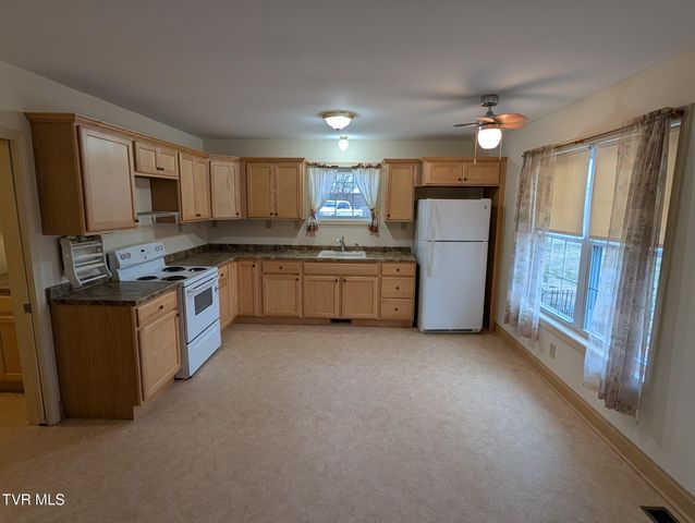 220 Crockett Timbers Road, Limestone, TN 37681