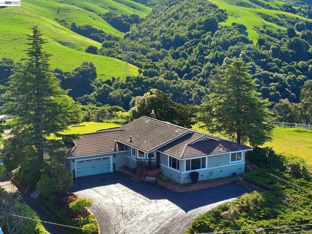26446 Fairview, Castro Valley, CA 94542