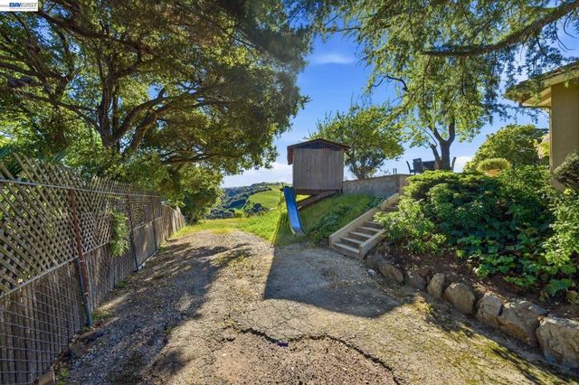 26446 Fairview, Castro Valley, CA 94542