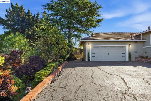 26446 Fairview, Castro Valley, CA 94542