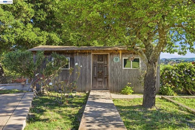 26446 Fairview, Castro Valley, CA 94542