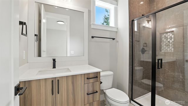 1582 213th Court NE, Sammamish, WA 98074