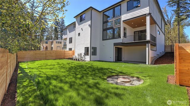 1582 213th Court NE, Sammamish, WA 98074