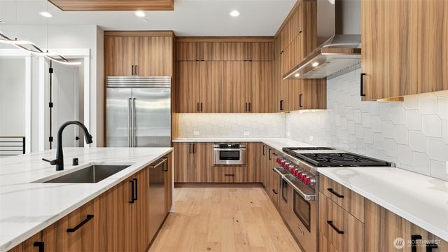 1582 213th Court NE, Sammamish, WA 98074