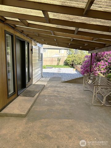 1406 Shattuck Avenue S, Renton, WA 98055