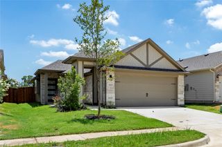 1621 Meadow Crest Drive, Aubrey, TX 76227