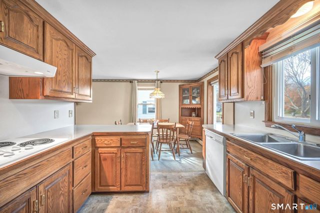85 Florence Street, Newington, CT 06111