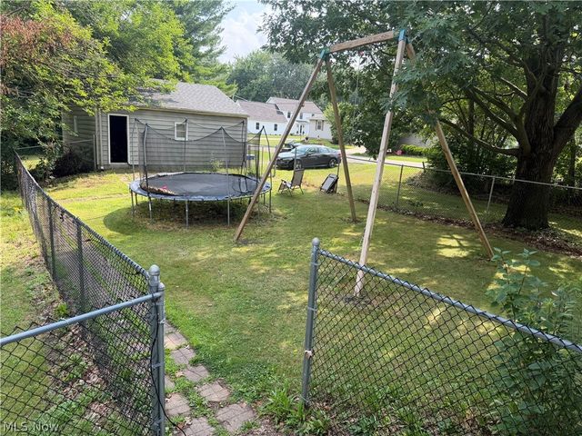 5806 Portage Street NW, North Canton, OH 44720