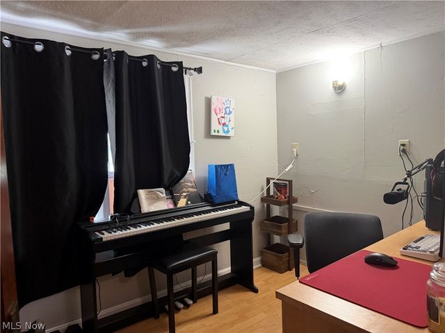 5806 Portage Street NW, North Canton, OH 44720