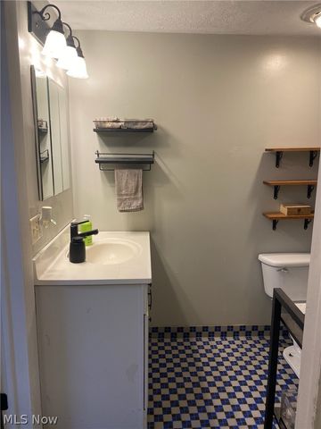 5806 Portage Street NW, North Canton, OH 44720