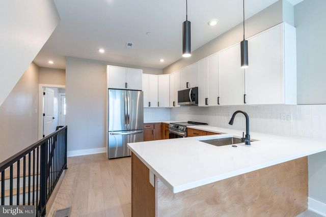 2406 N 3RD ST, Philadelphia, PA 19133