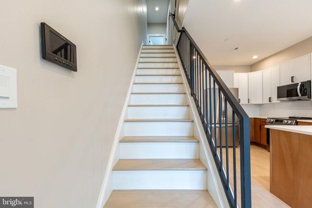 2406 N 3RD ST, Philadelphia, PA 19133