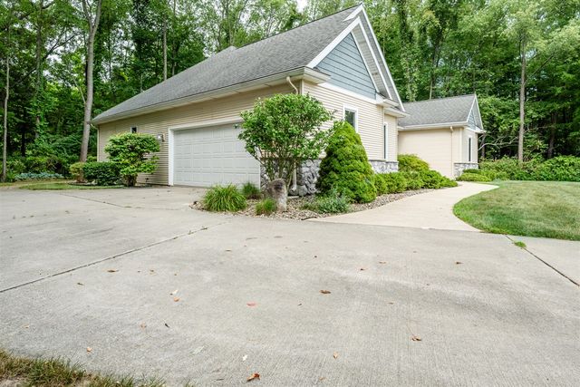 4836 Luther Path, Saint Joseph, MI 49085