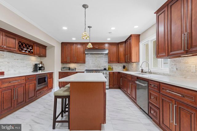 1351 BOBARN DR, Penn Valley, PA 19072