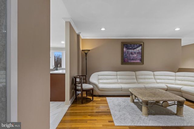 1351 BOBARN DR, Penn Valley, PA 19072