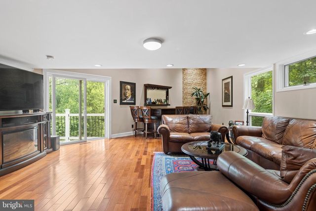 1351 BOBARN DR, Penn Valley, PA 19072