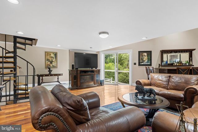 1351 BOBARN DR, Penn Valley, PA 19072