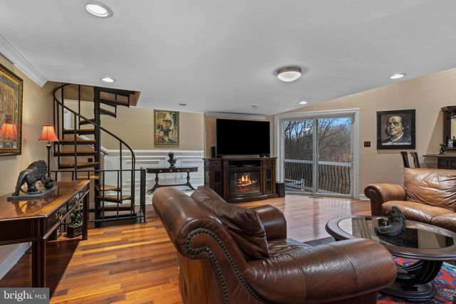 1351 BOBARN DR, Penn Valley, PA 19072