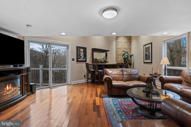 1351 BOBARN DR, Penn Valley, PA 19072