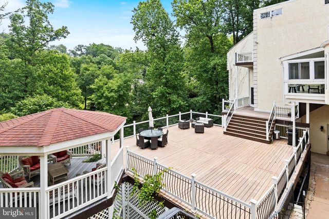 1351 BOBARN DR, Penn Valley, PA 19072