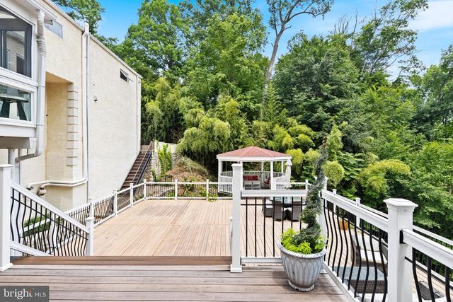 1351 BOBARN DR, Penn Valley, PA 19072