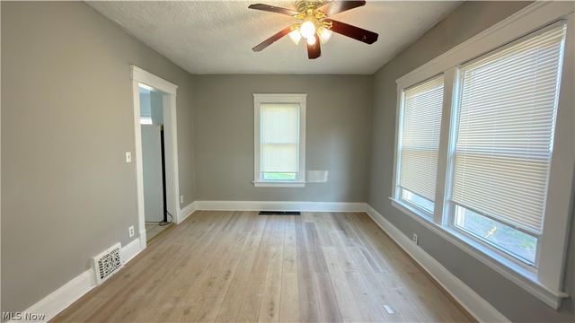 3581 E 149th Street, Cleveland, OH 44120