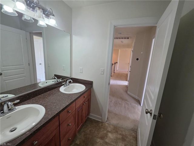 897 Lym DR, Virginia Beach, VA 23464