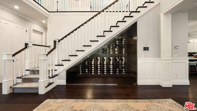 361 N Bowling Green Way, Los Angeles, CA 90049